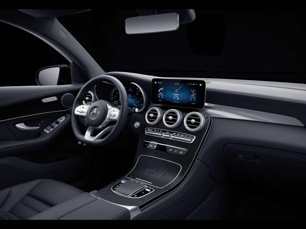 Mercedes-Benz GLC 300 2021