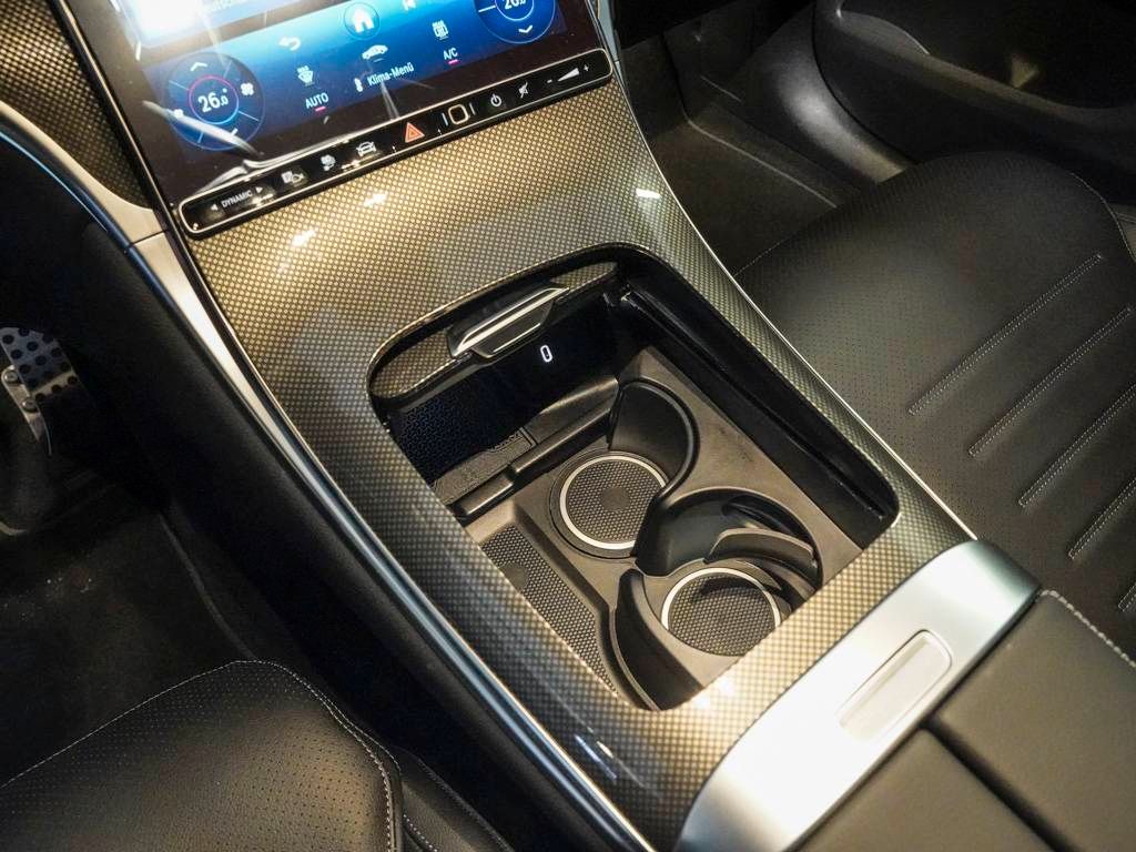 Mercedes-Benz GLC 300 2026