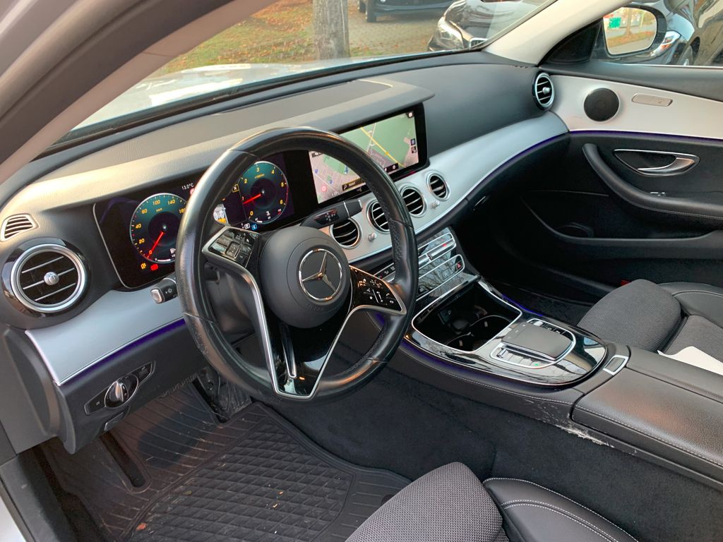 Mercedes-Benz E 220 2022