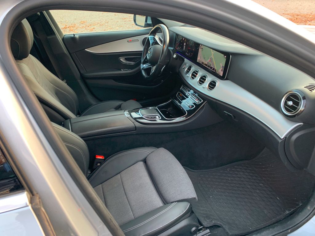 Mercedes-Benz E 220 2022