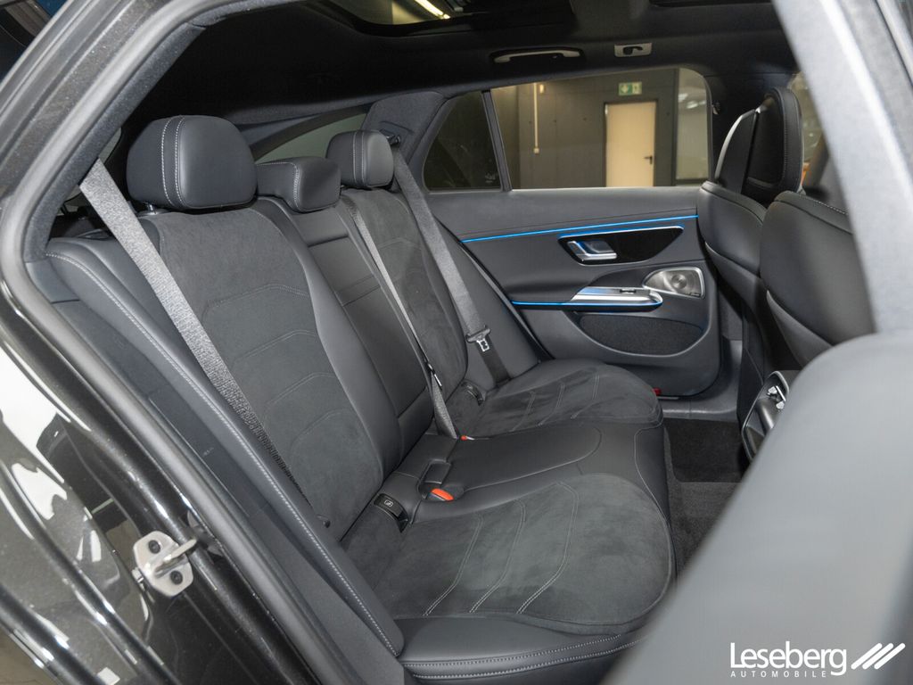 Mercedes-Benz E 300 2025