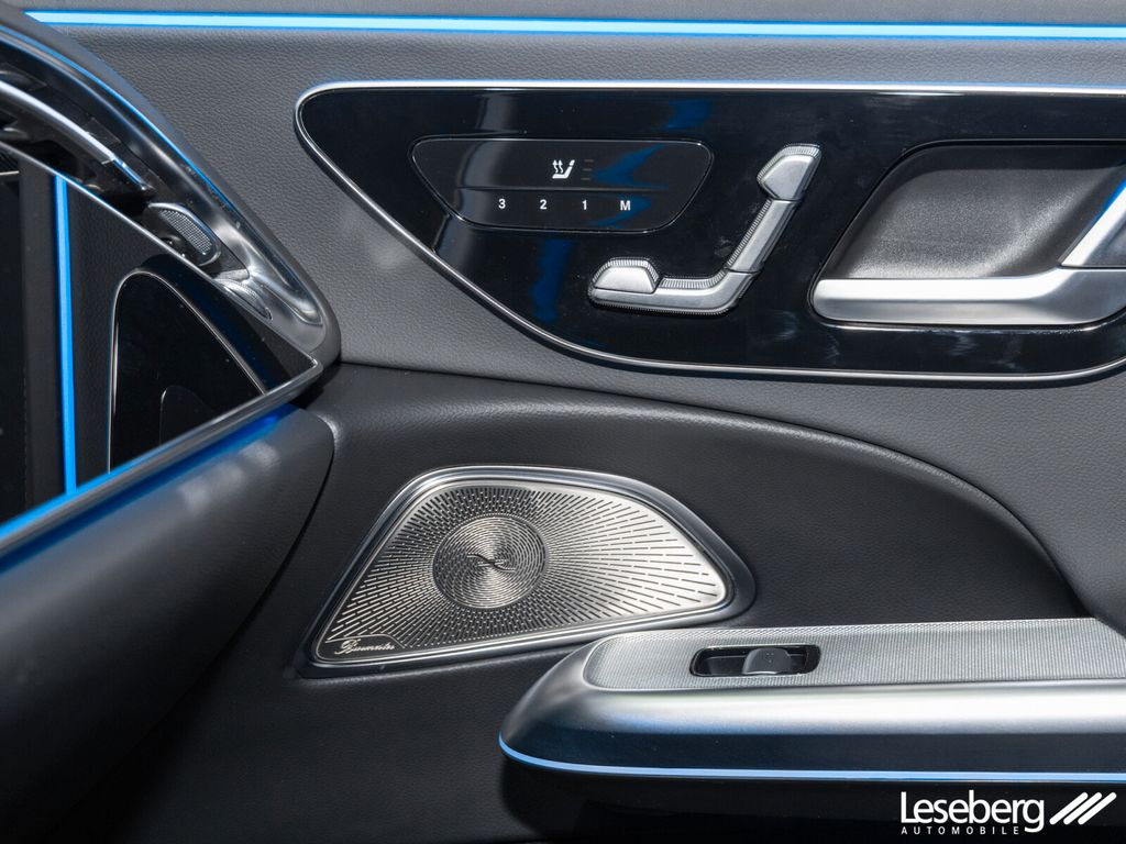 Mercedes-Benz E 300 2025