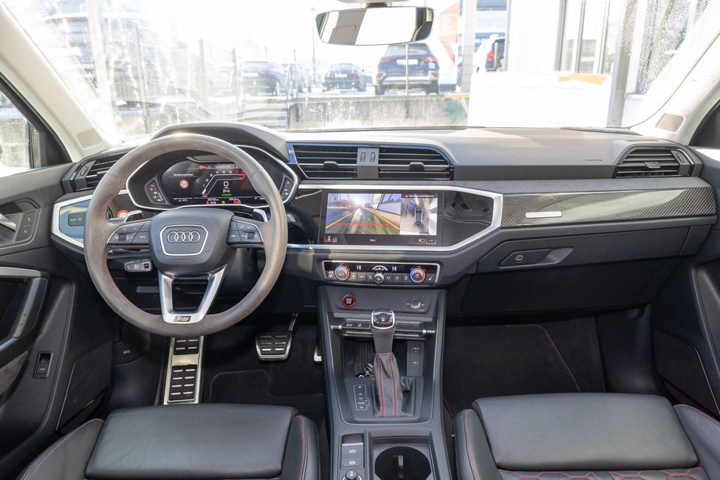 Audi RSQ3 2022