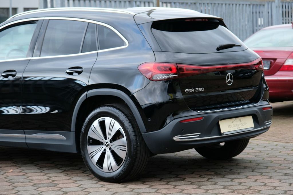 Mercedes-Benz EQA 2023