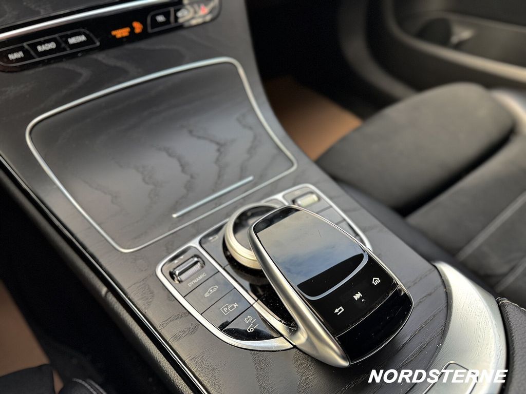 Mercedes-Benz C 300 2019