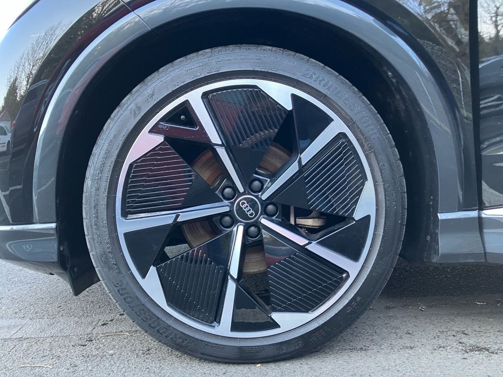 Audi Q4 e-tron 2023