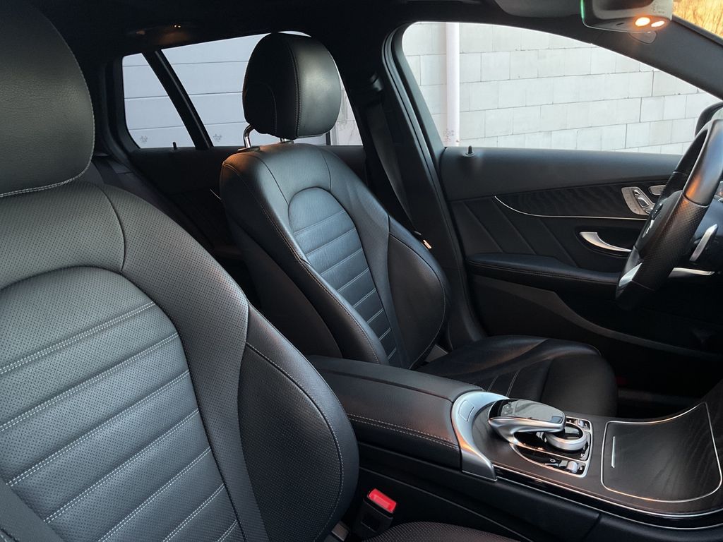 Mercedes-Benz C 300 2020