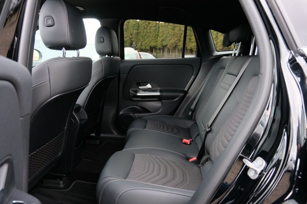 Mercedes-Benz EQA 2023