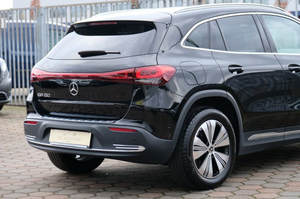 Mercedes-Benz EQA 2023