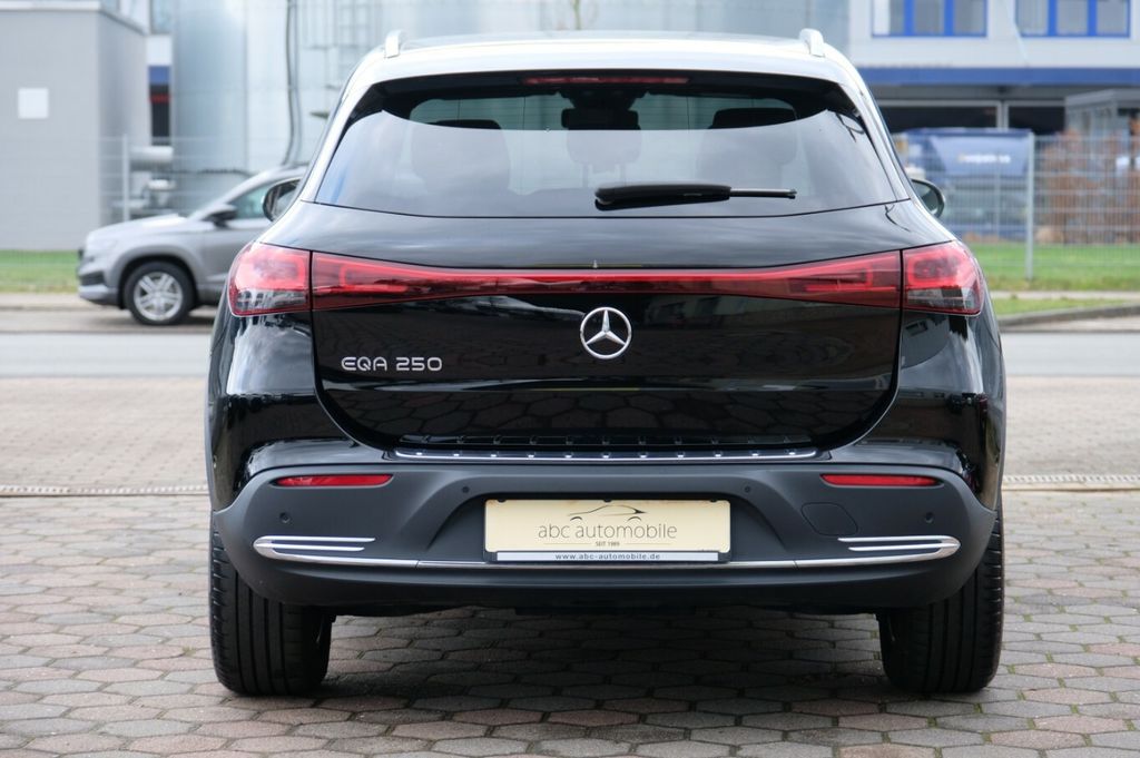 Mercedes-Benz EQA 2023