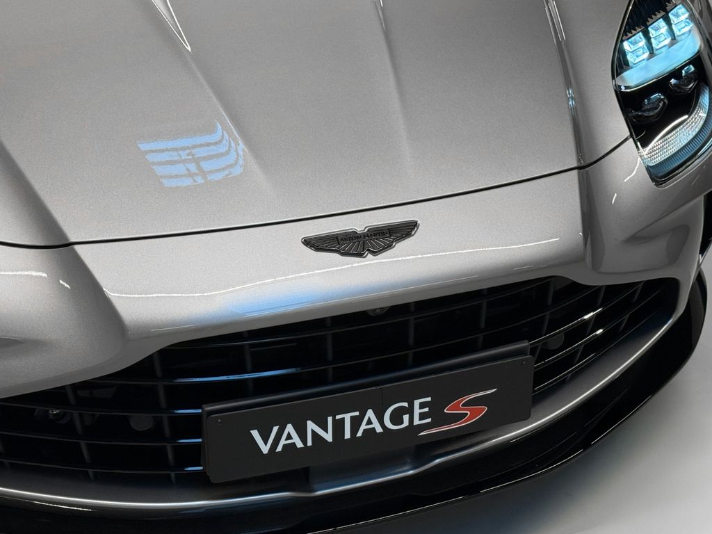 Aston Martin V8 Vantage