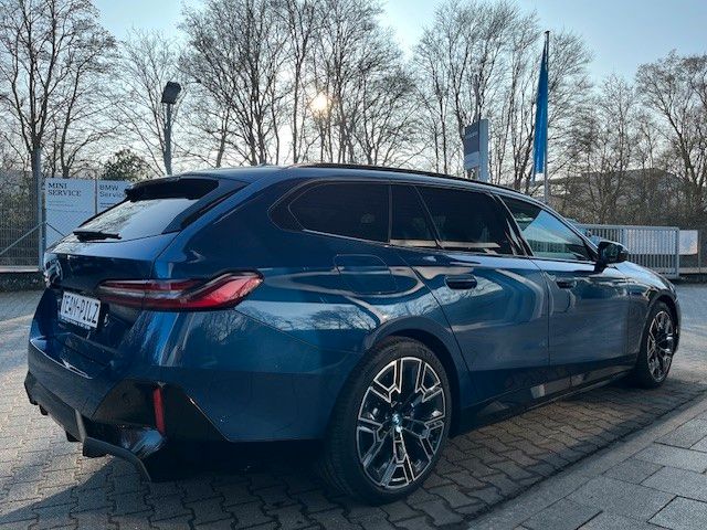 BMW i5 2024