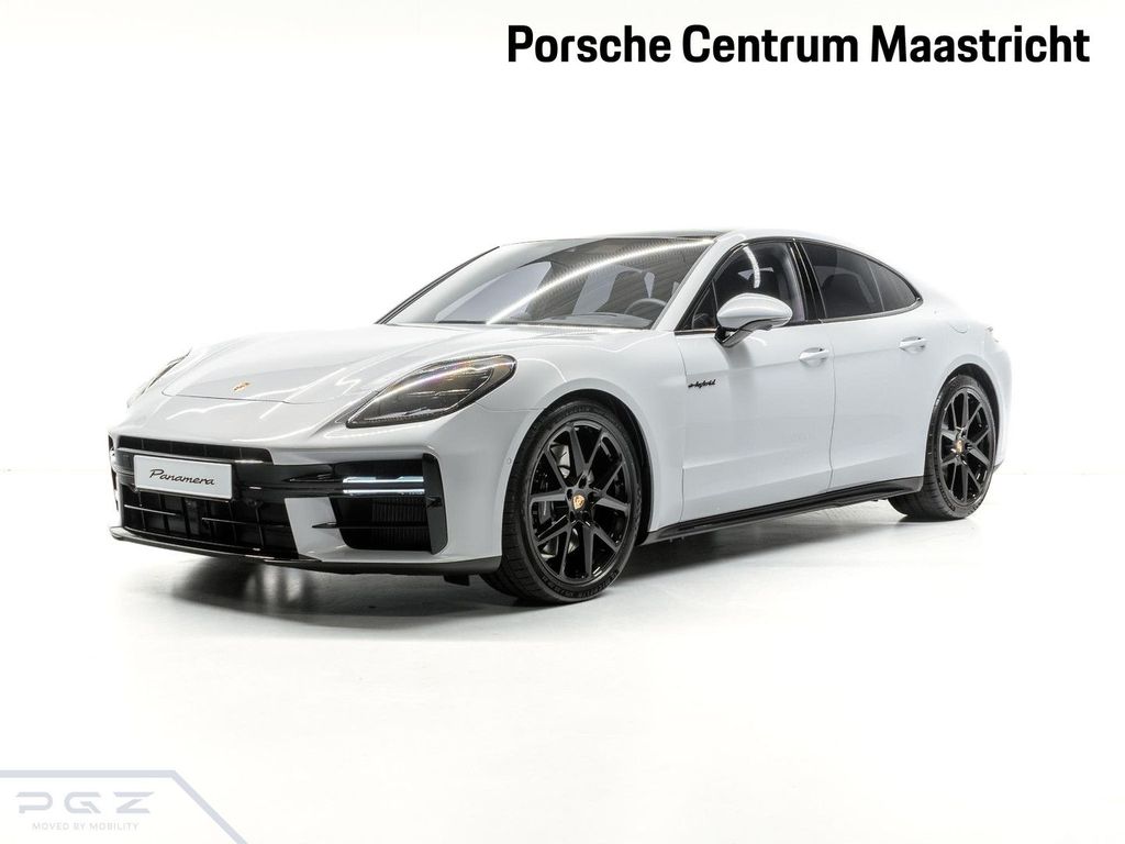 Porsche Panamera 2025