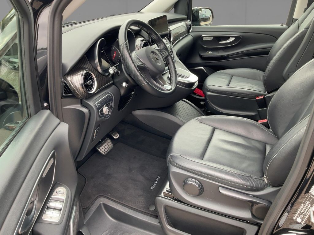Mercedes-Benz V 300 2023