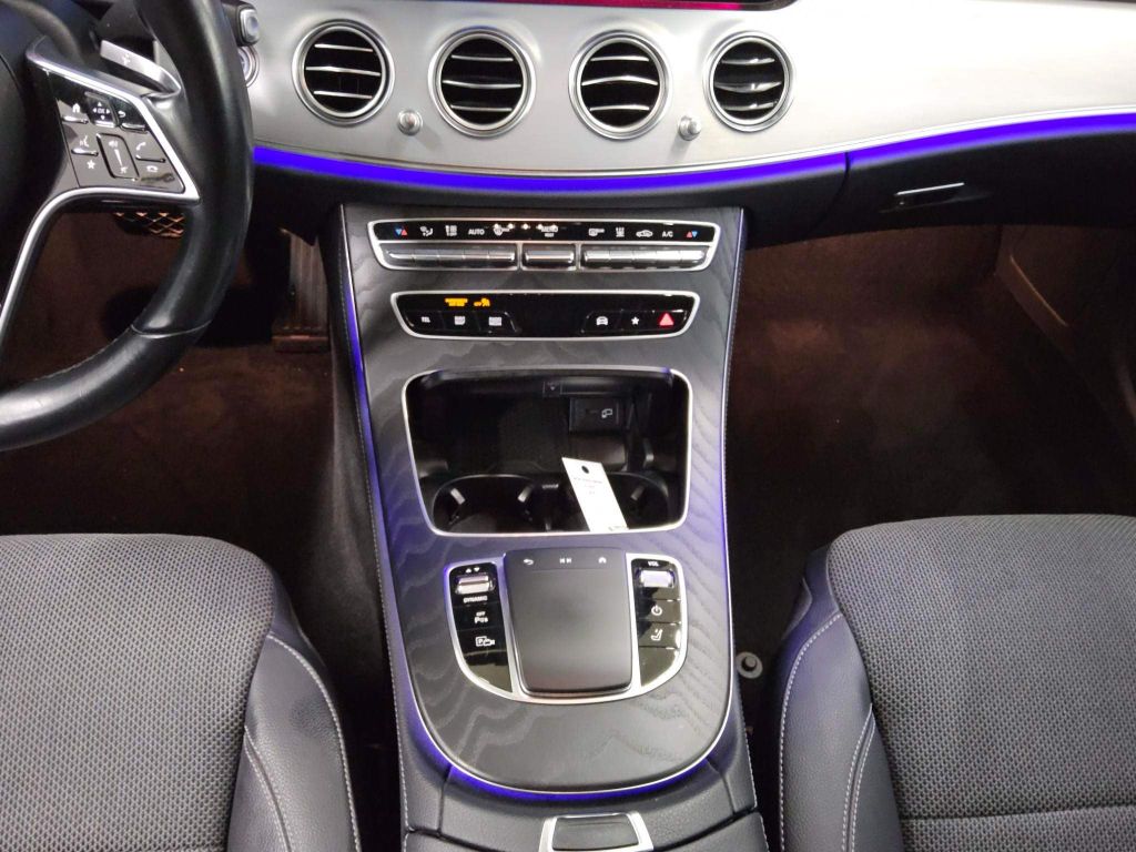 Mercedes-Benz E 300 2022