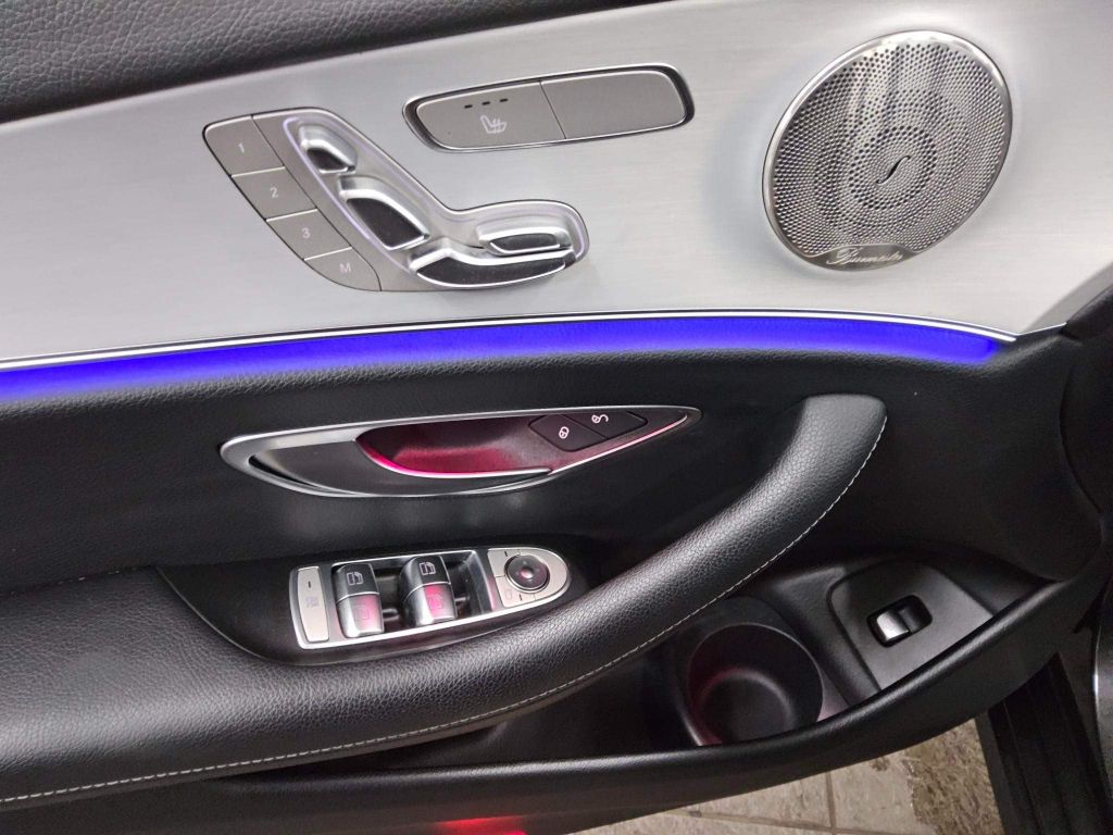 Mercedes-Benz E 300 2022