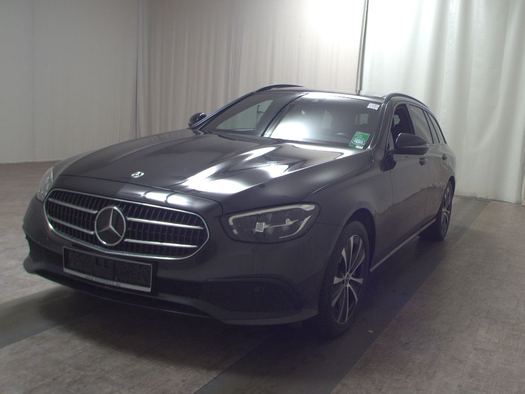 Mercedes-Benz E 300 2022