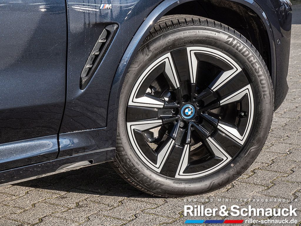 BMW iX3 2022