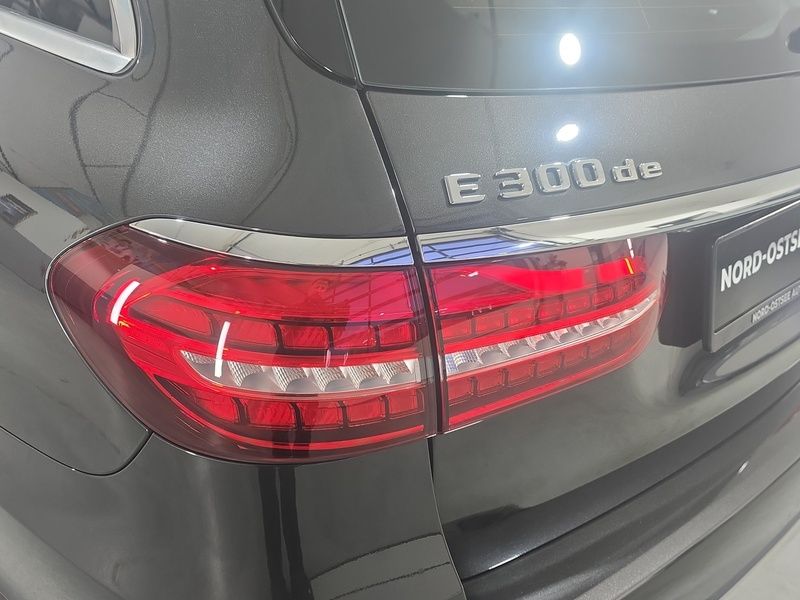 Mercedes-Benz E 300 2021