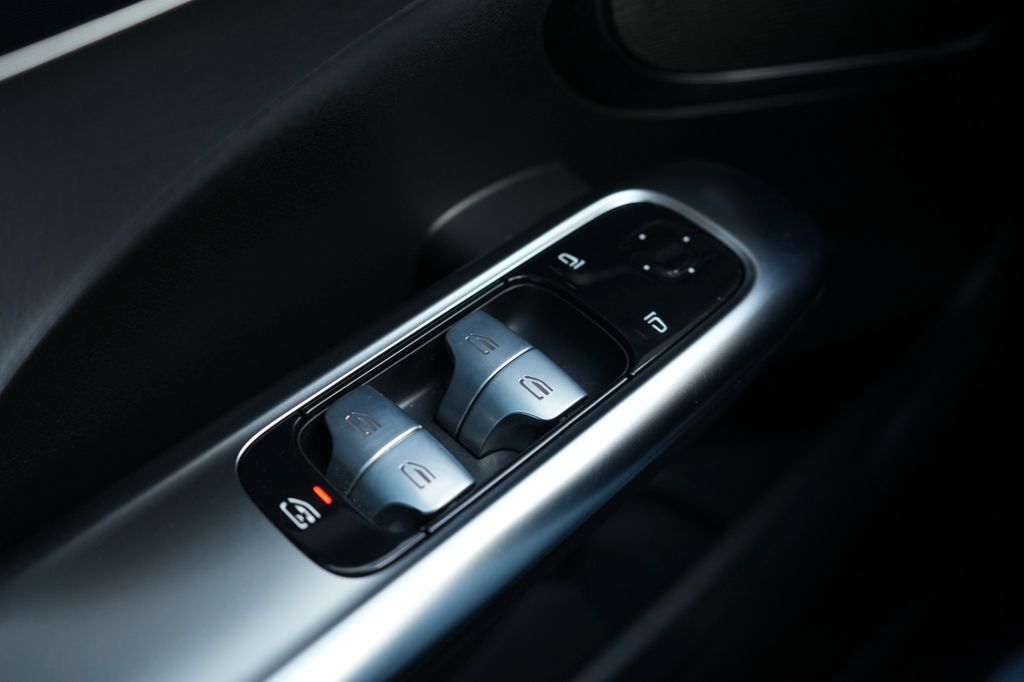 Mercedes-Benz C 300 2023