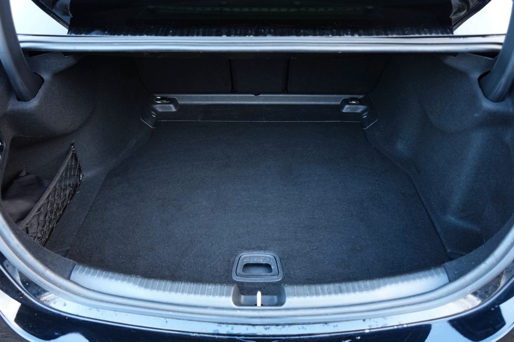 Mercedes-Benz C 300 2023