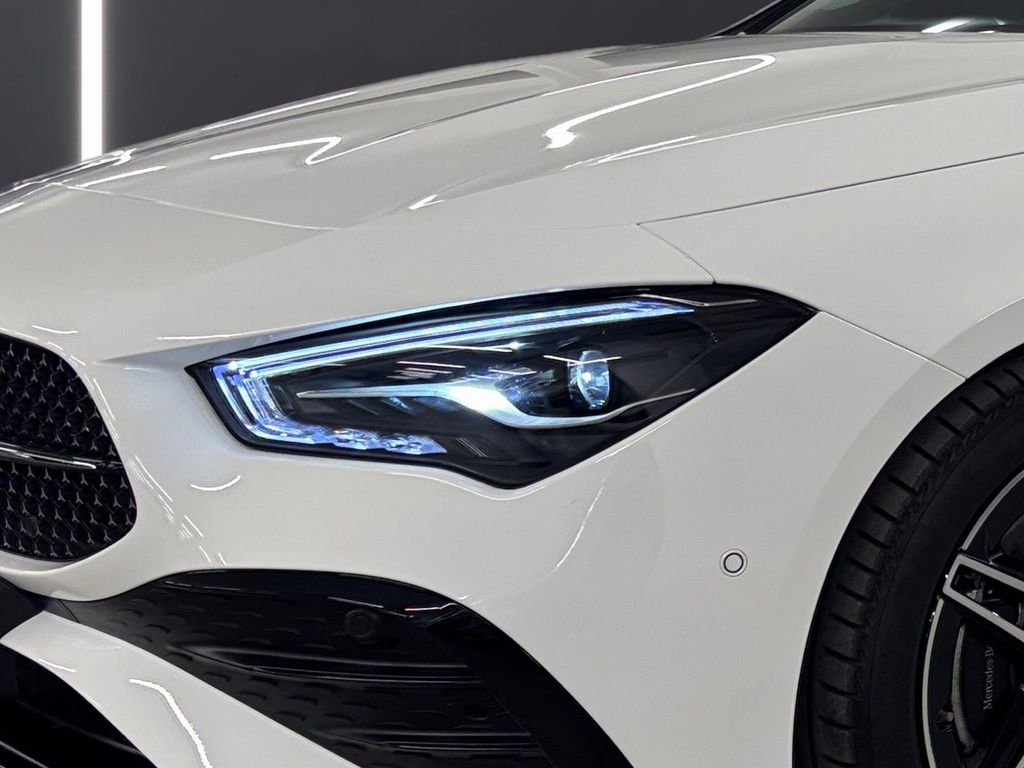 Mercedes-Benz CLA 200 2025