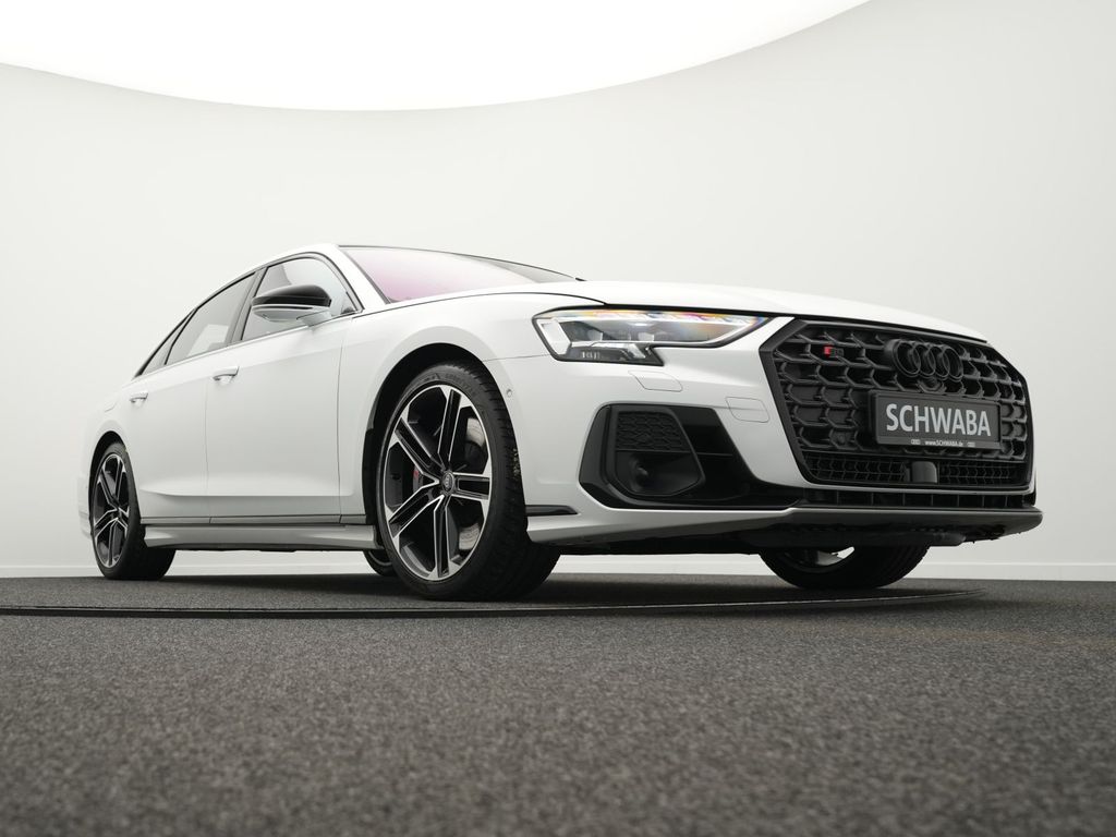 Audi S8 2024