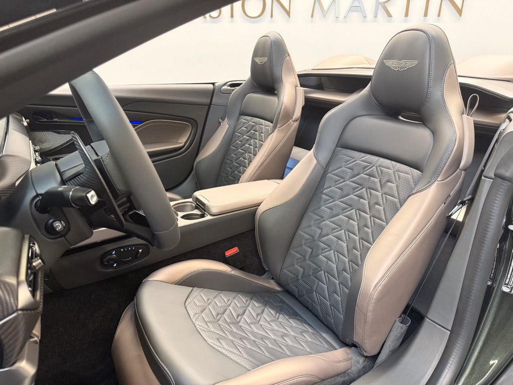 Aston Martin Vanquish