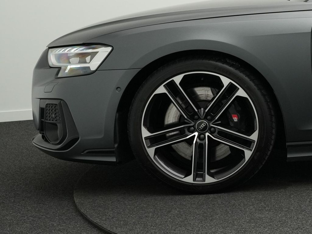 Audi S8 2024