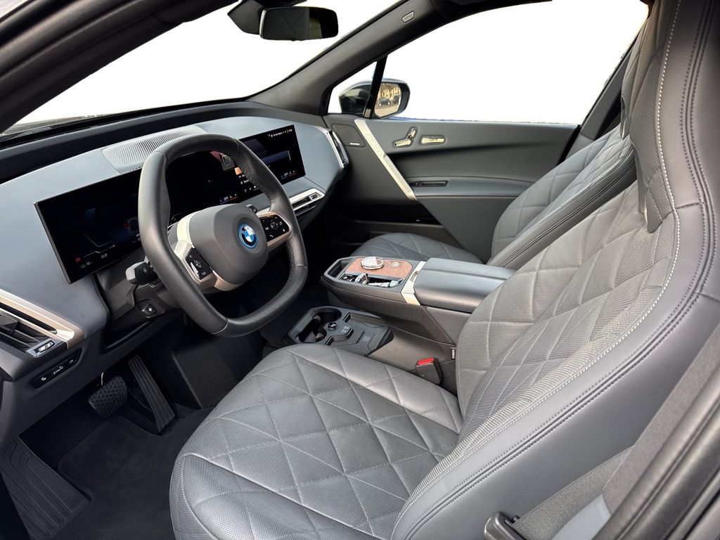 BMW iX 2023