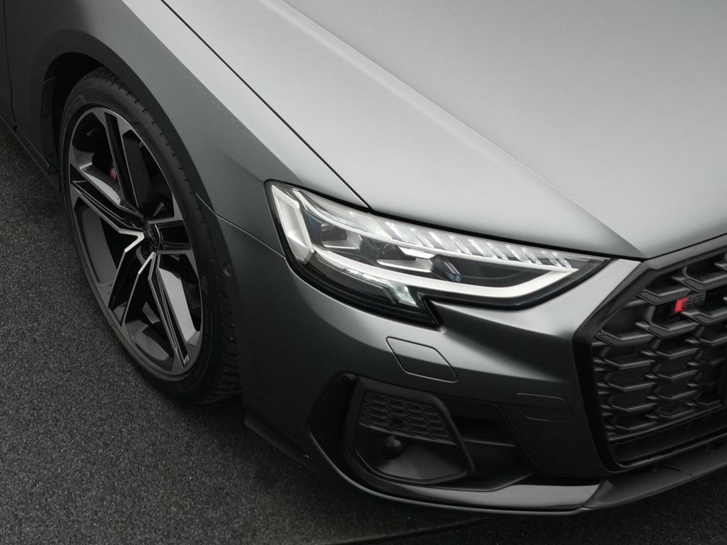 Audi S8 2024