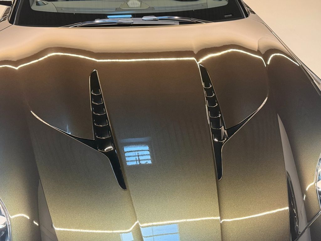 Aston Martin Vanquish