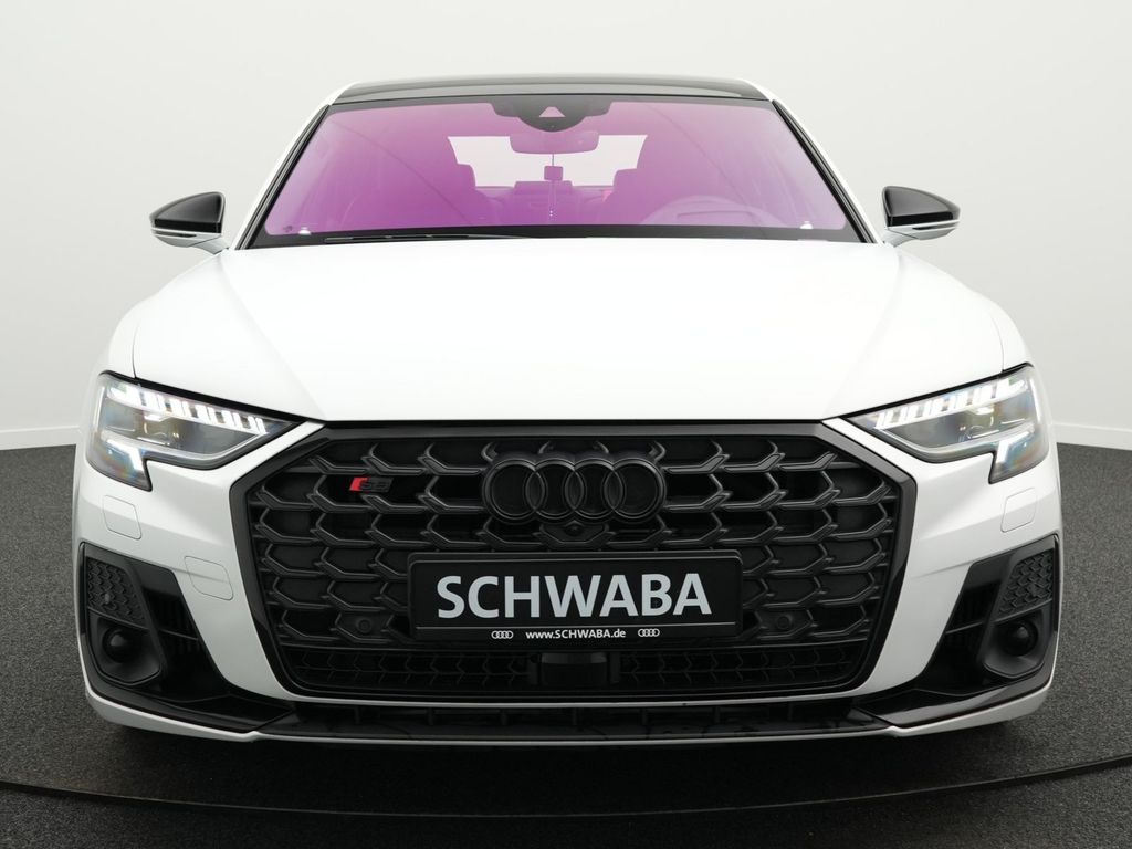 Audi S8 2024