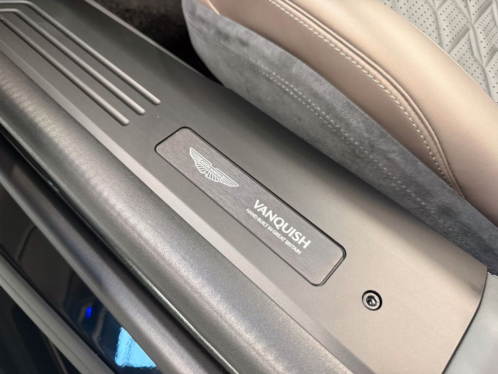 Aston Martin Vanquish