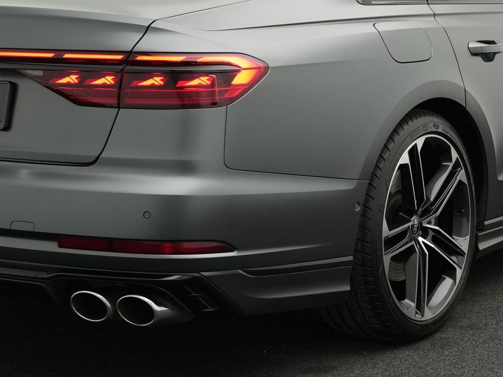 Audi S8 2024