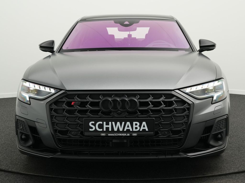 Audi S8 2024
