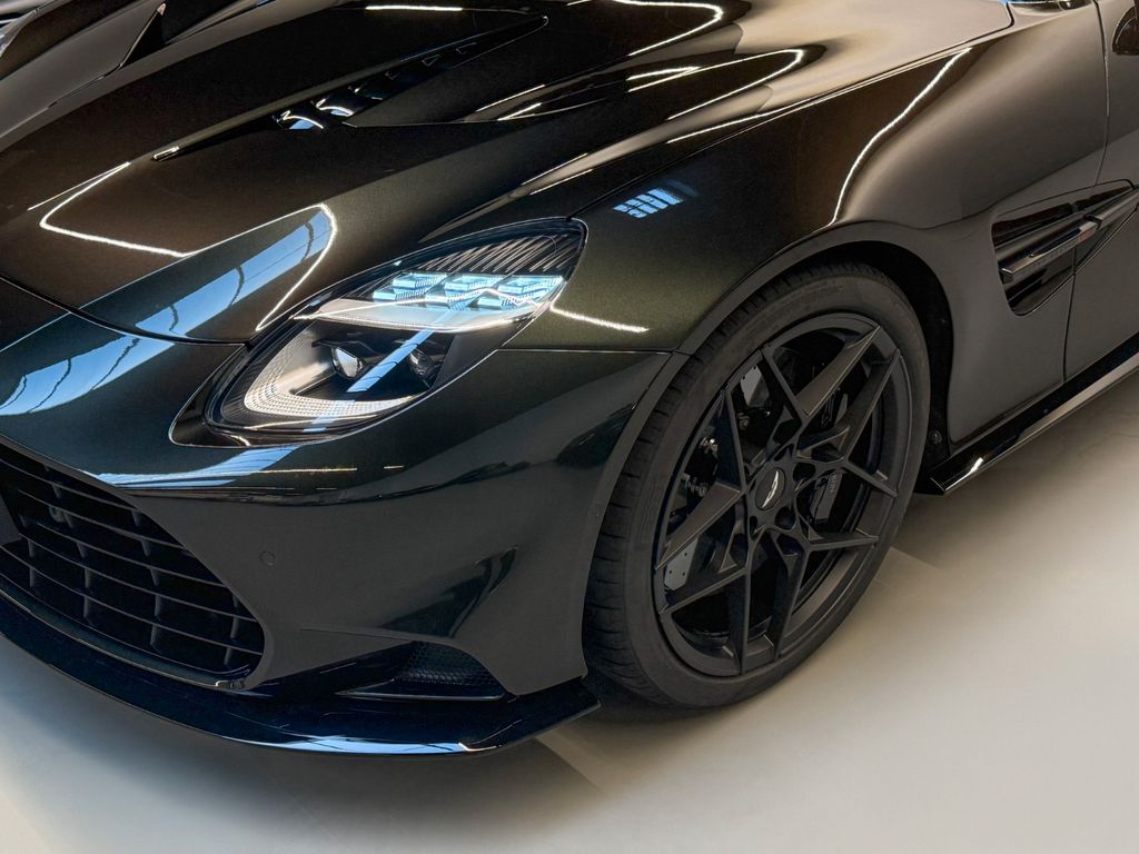 Aston Martin Vanquish