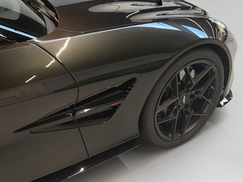 Aston Martin Vanquish