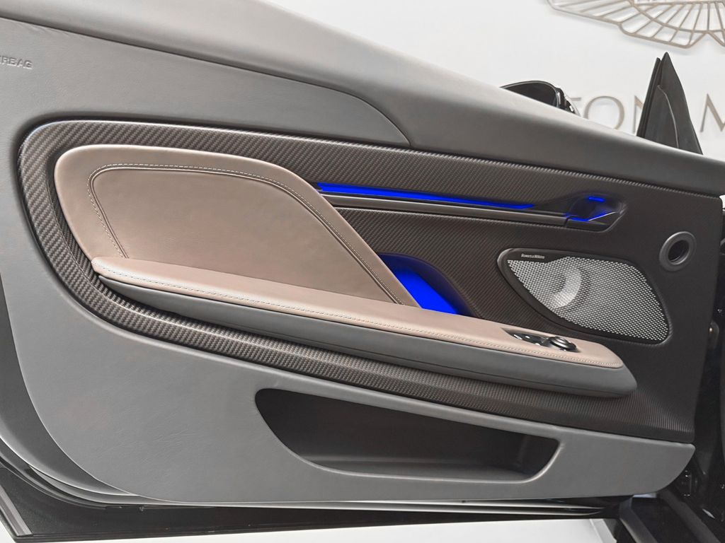 Aston Martin Vanquish