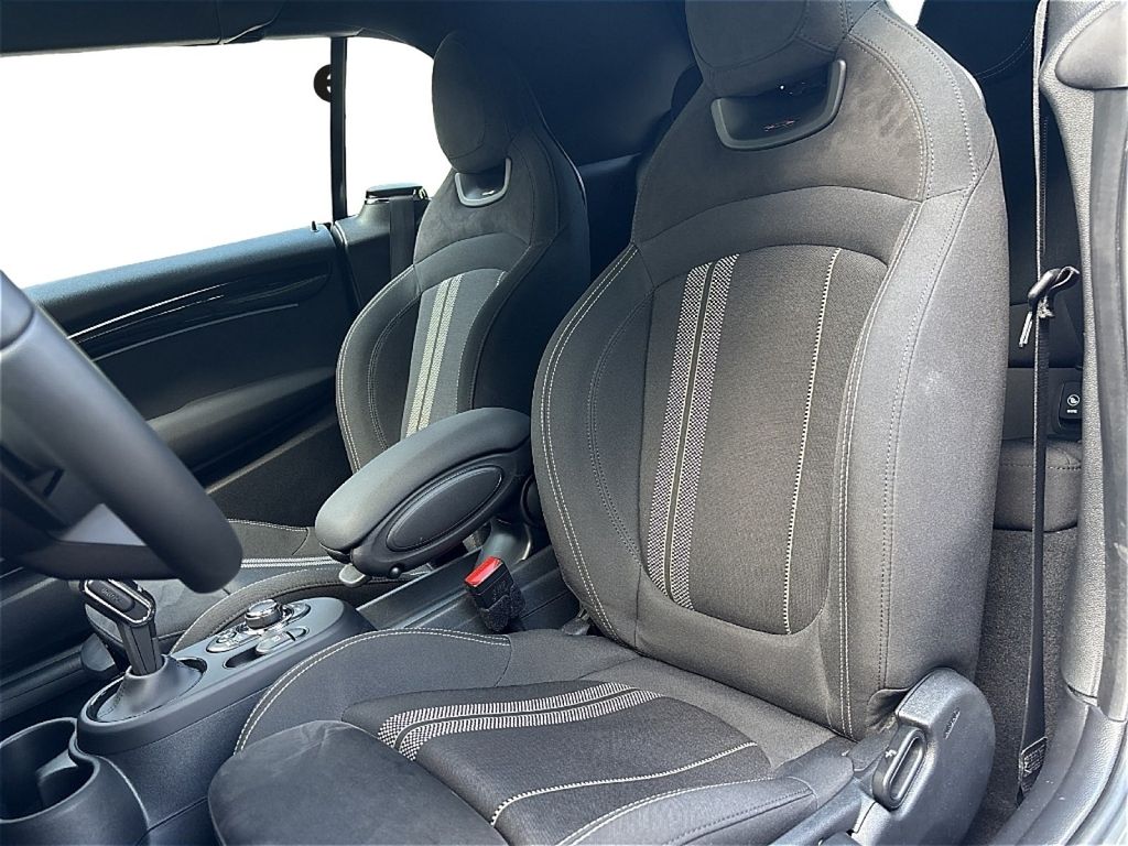 MINI John Cooper Works Cabrio 2023