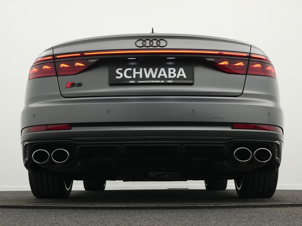 Audi S8 2024