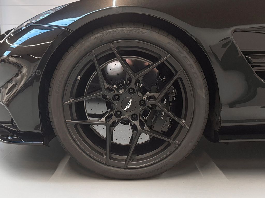 Aston Martin Vanquish