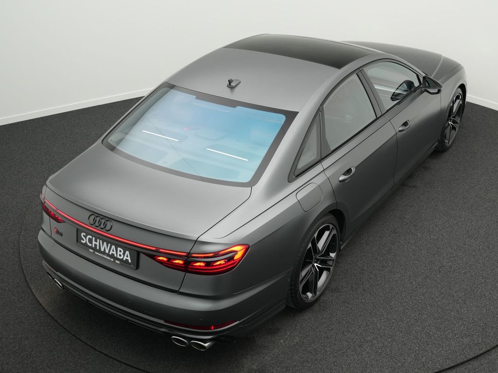 Audi S8 2024