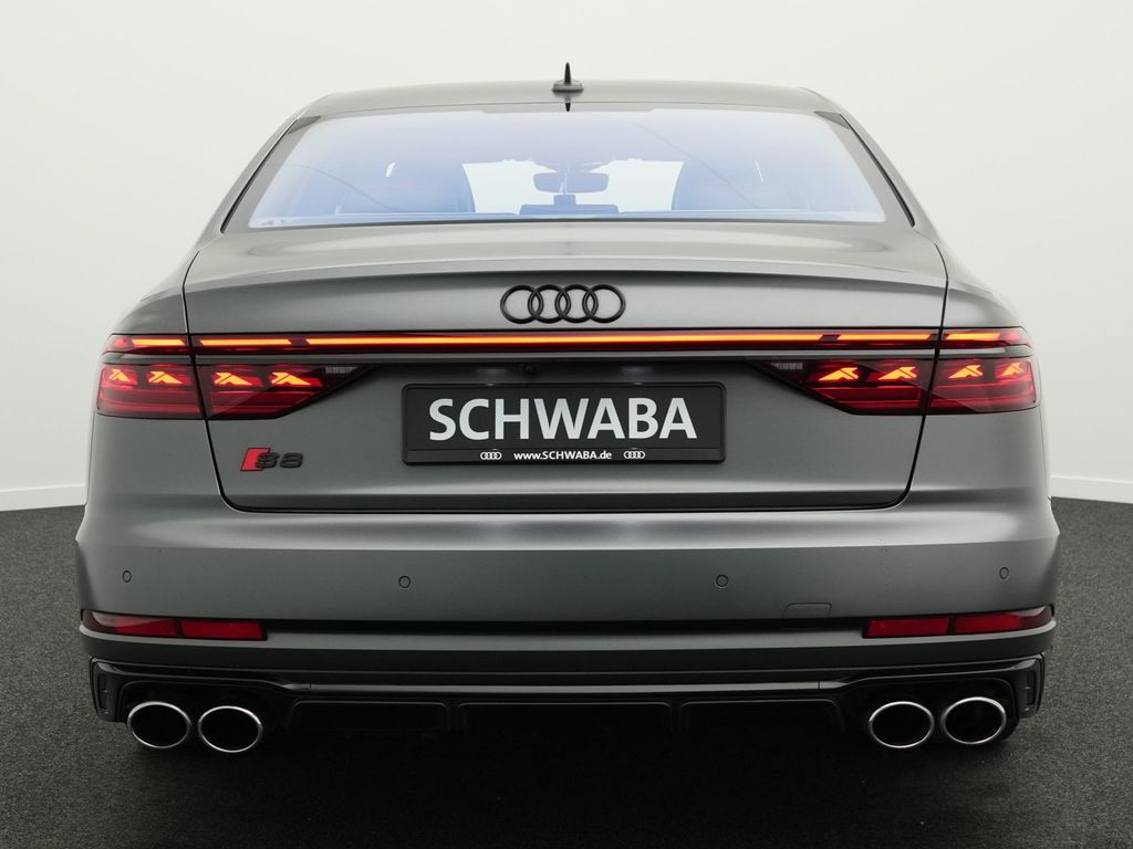 Audi S8 2024