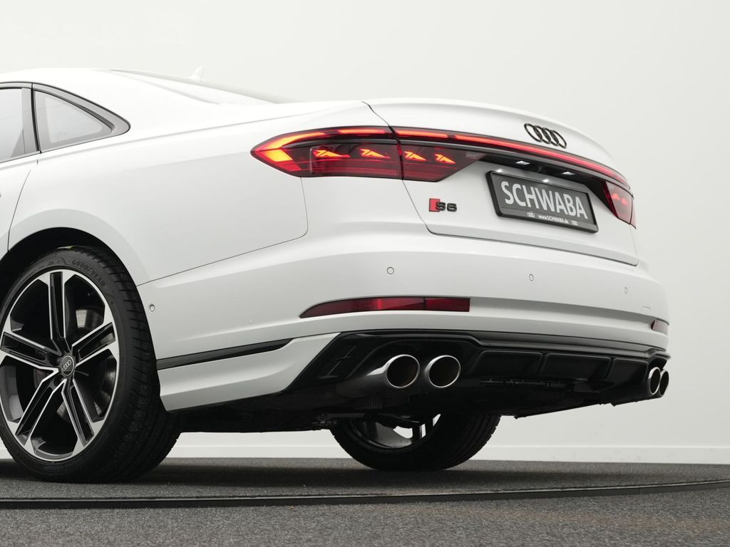 Audi S8 2024