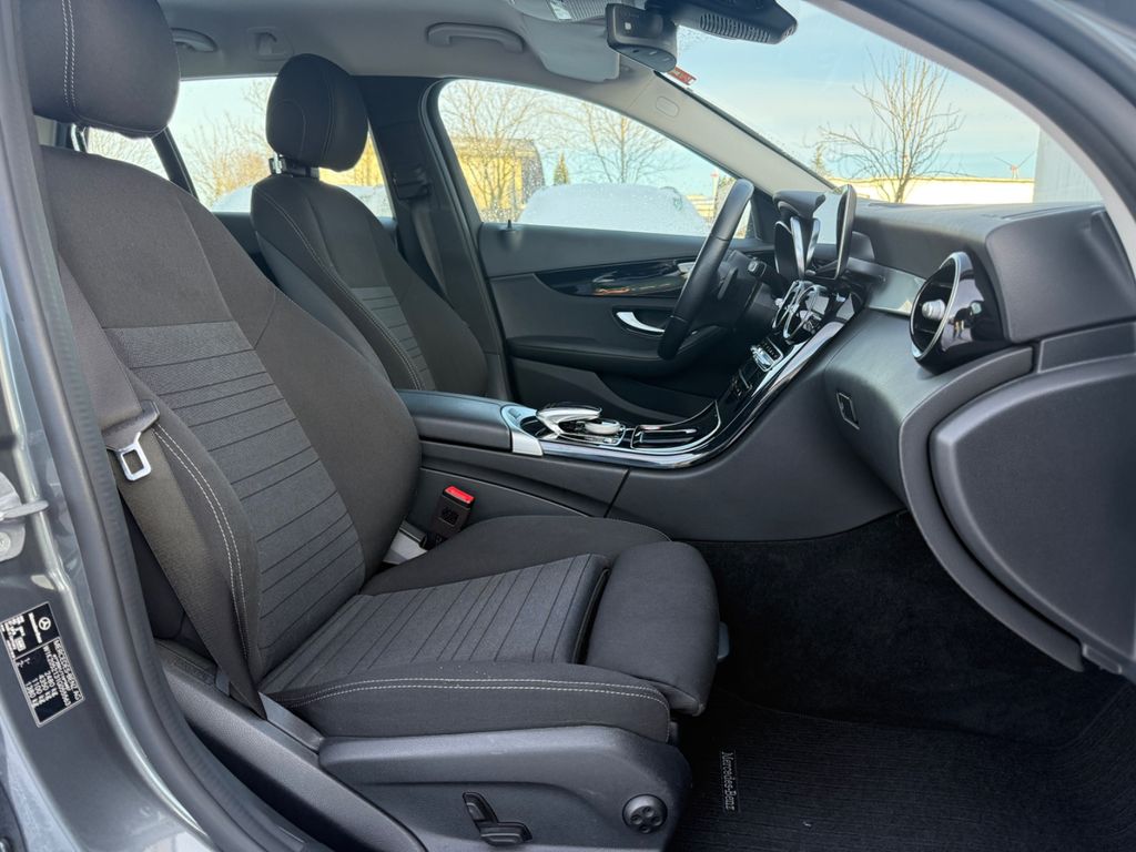 Mercedes-Benz C 300 2020