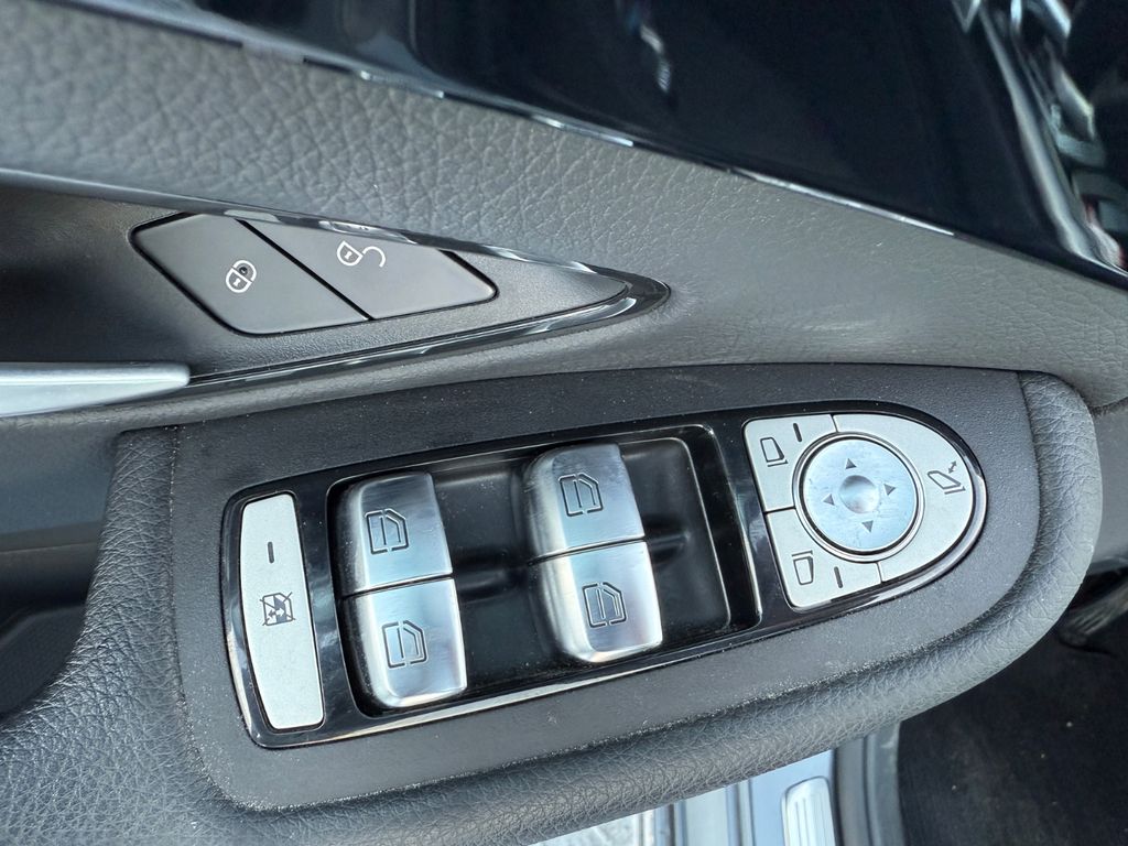 Mercedes-Benz C 300 2020
