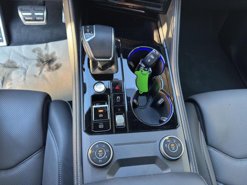 Volkswagen Touareg 2025