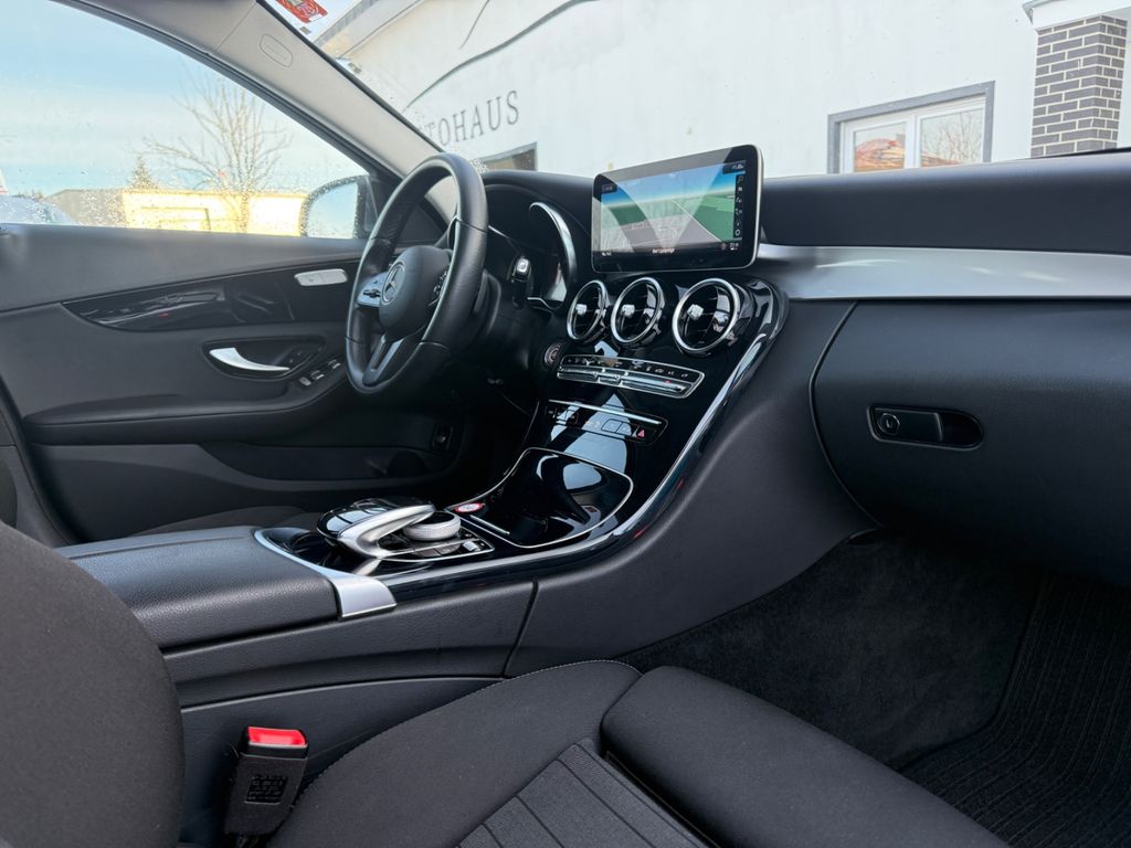 Mercedes-Benz C 300 2020
