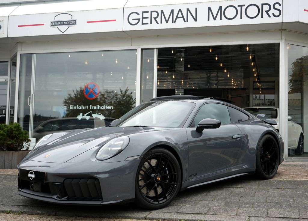 Porsche 992 2025